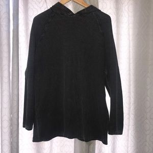 Knitted faded grey sweater with hood